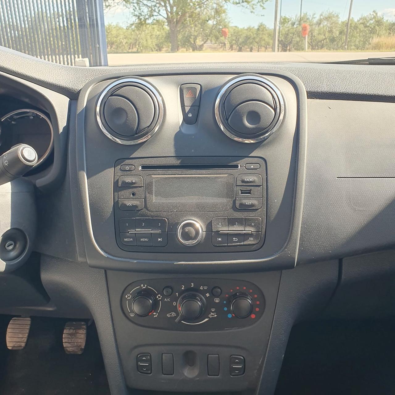 Dacia Sandero 1.5 dCi 8V 75CV Start&Stop Ambiance - USATA