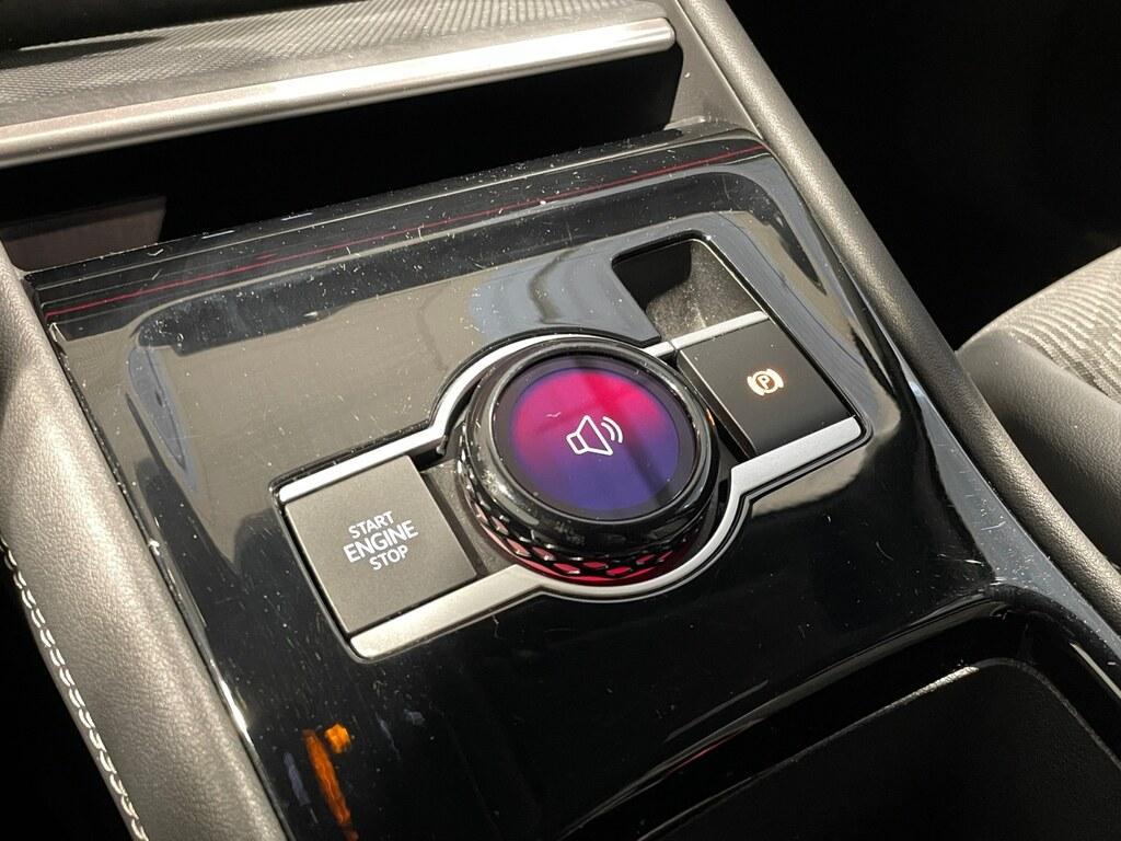 Volkswagen Tiguan III 2024 2.0 Tdi 150CV DSG R-Line