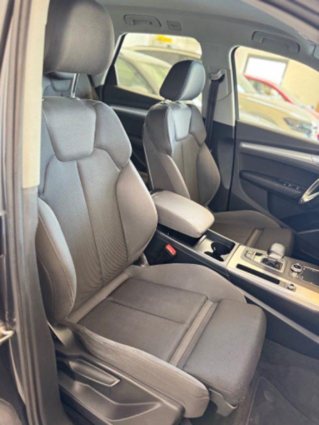AUDI Q5 2.0 TDI quattro S tronic //SERVICE//