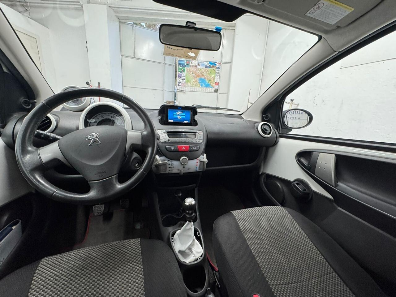 Peugeot 107 1.0 68CV 5p. Superga