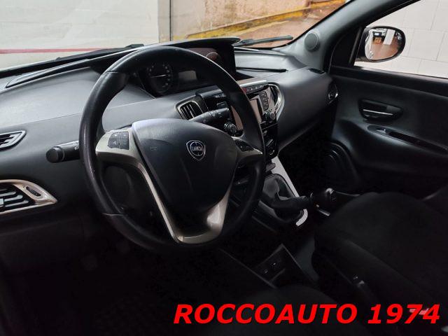 LANCIA Ypsilon 1.2 69 CV 5 porte GPL Ecochic Gold