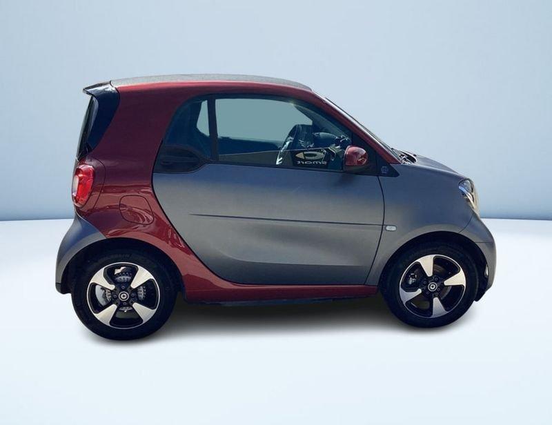smart fortwo EQ PASSION 4,6KW