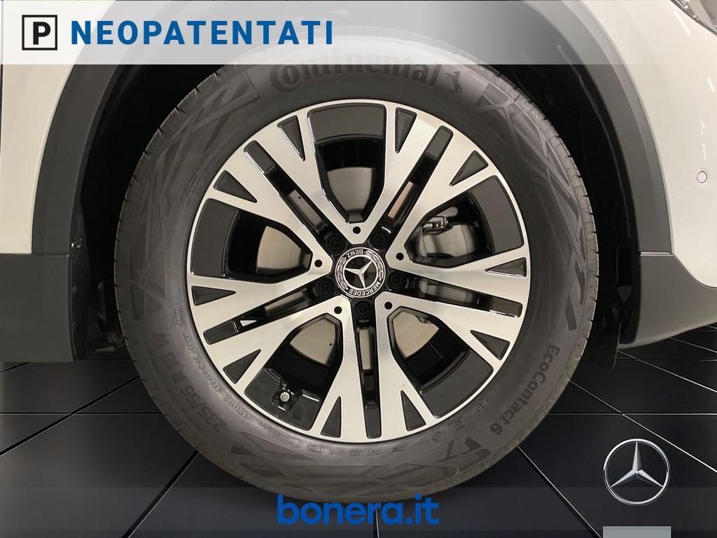 Mercedes GLA 180 180 Progressive Advanced Plus 7G-DCT