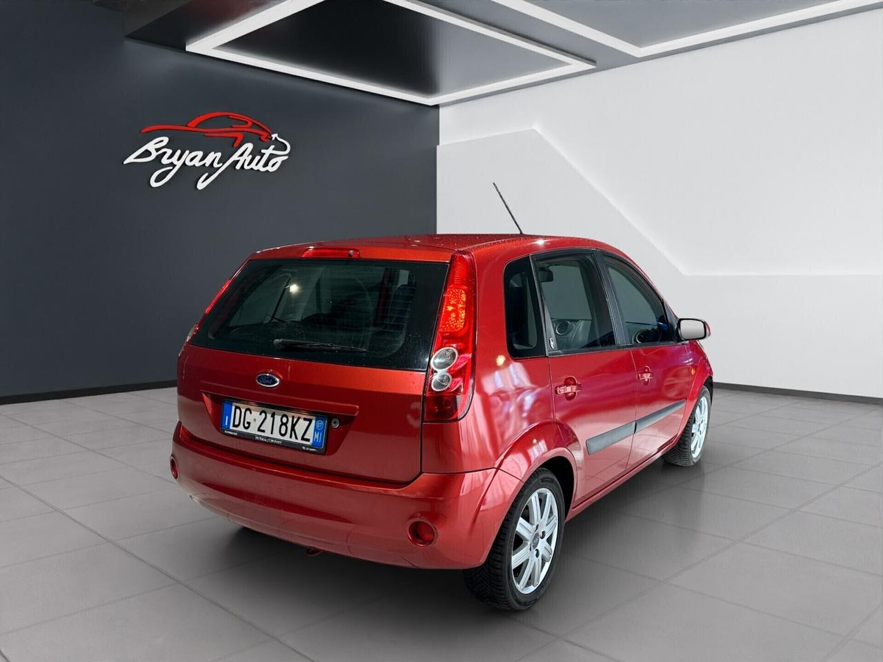 Ford Fiesta 1.2 16V 5p. Ghia GPL