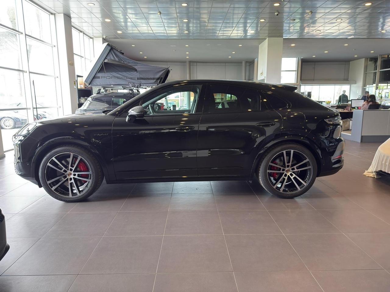 PORSCHE CAYENNE S COUPE 530 CV AUTO A NOLEGGIO