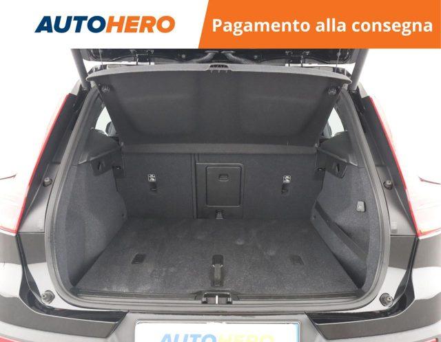 VOLVO XC40 D4 AWD Geartronic Momentum