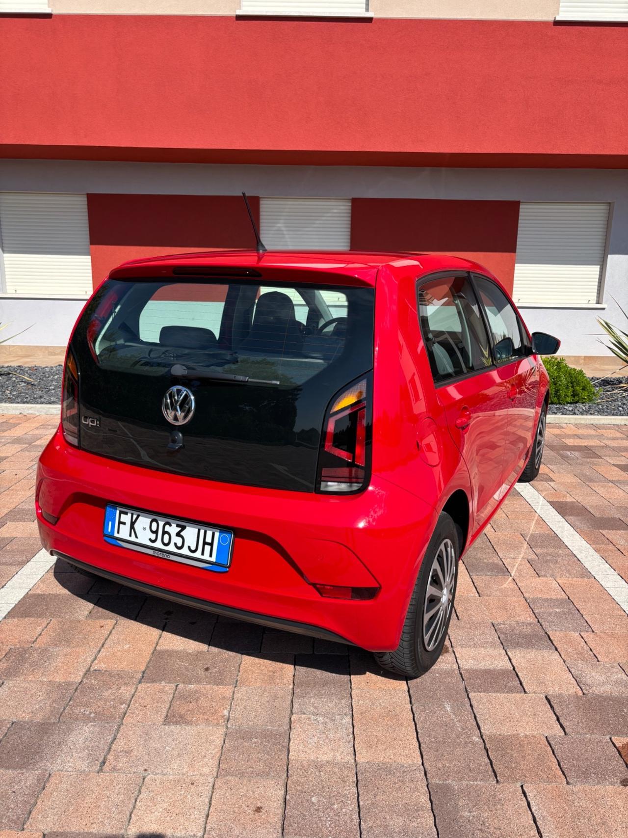 Volkswagen up! 1.0 5p. 75 cv
