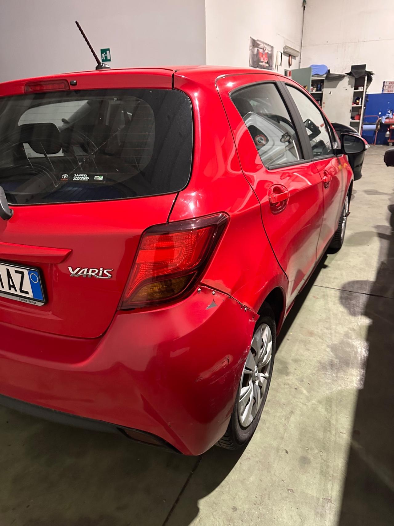 Toyota Yaris 1.0 5 porte GPL