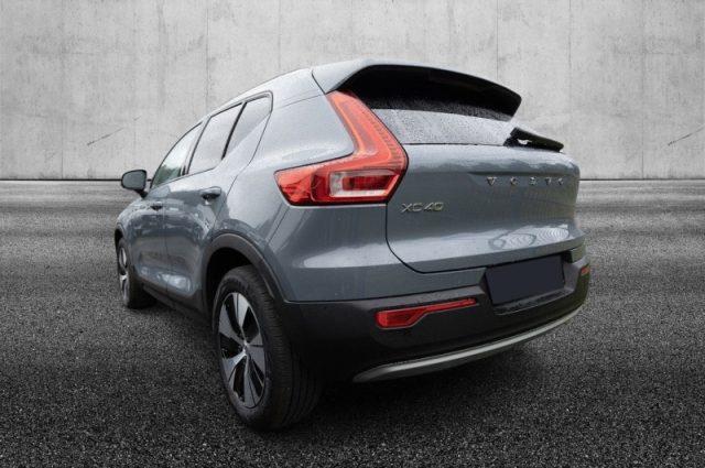 VOLVO XC40 T3 Geartronic Momentum Pro