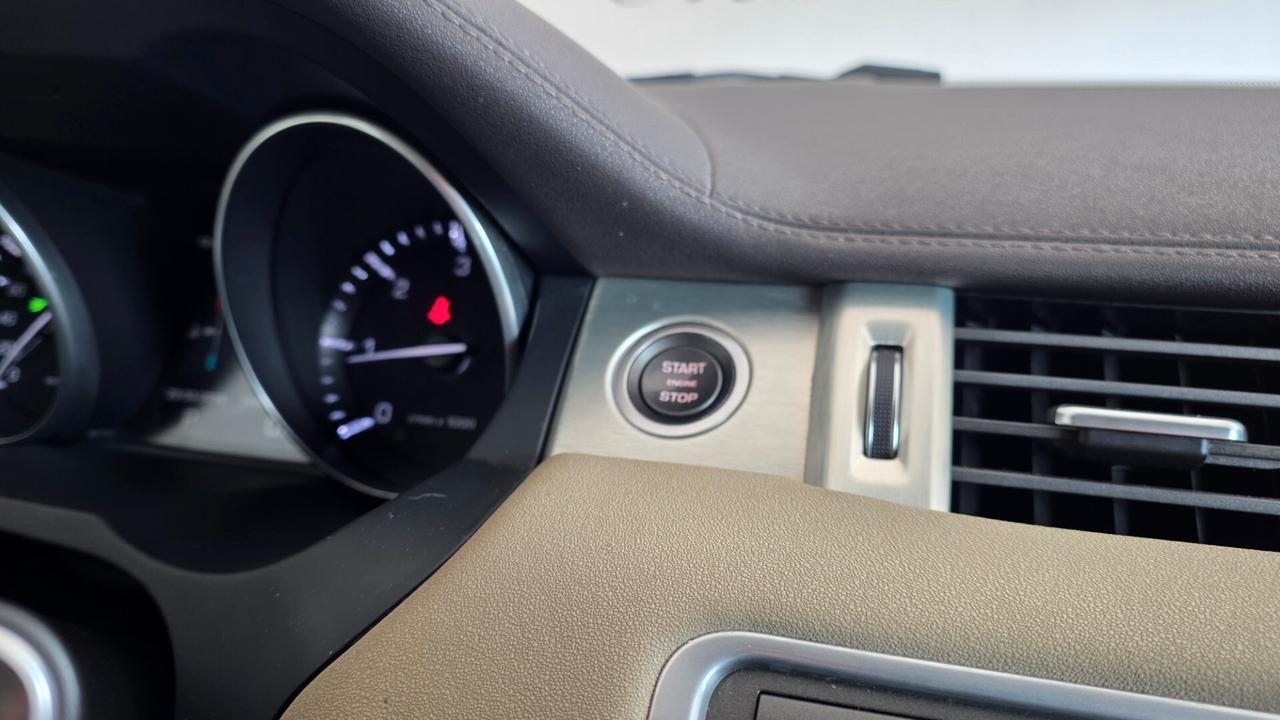 Land Rover Range Evoque 2.2 TD4 5p. Prestige