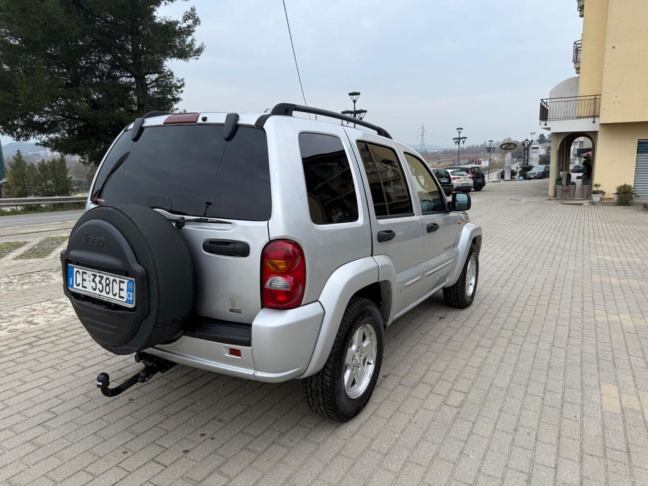 Jeep Cherokee 2.8 CRD Limited gancio traino