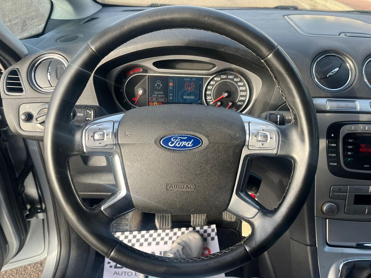 Ford S-Max 2.0 TDCi 140CV Titanium Unipro