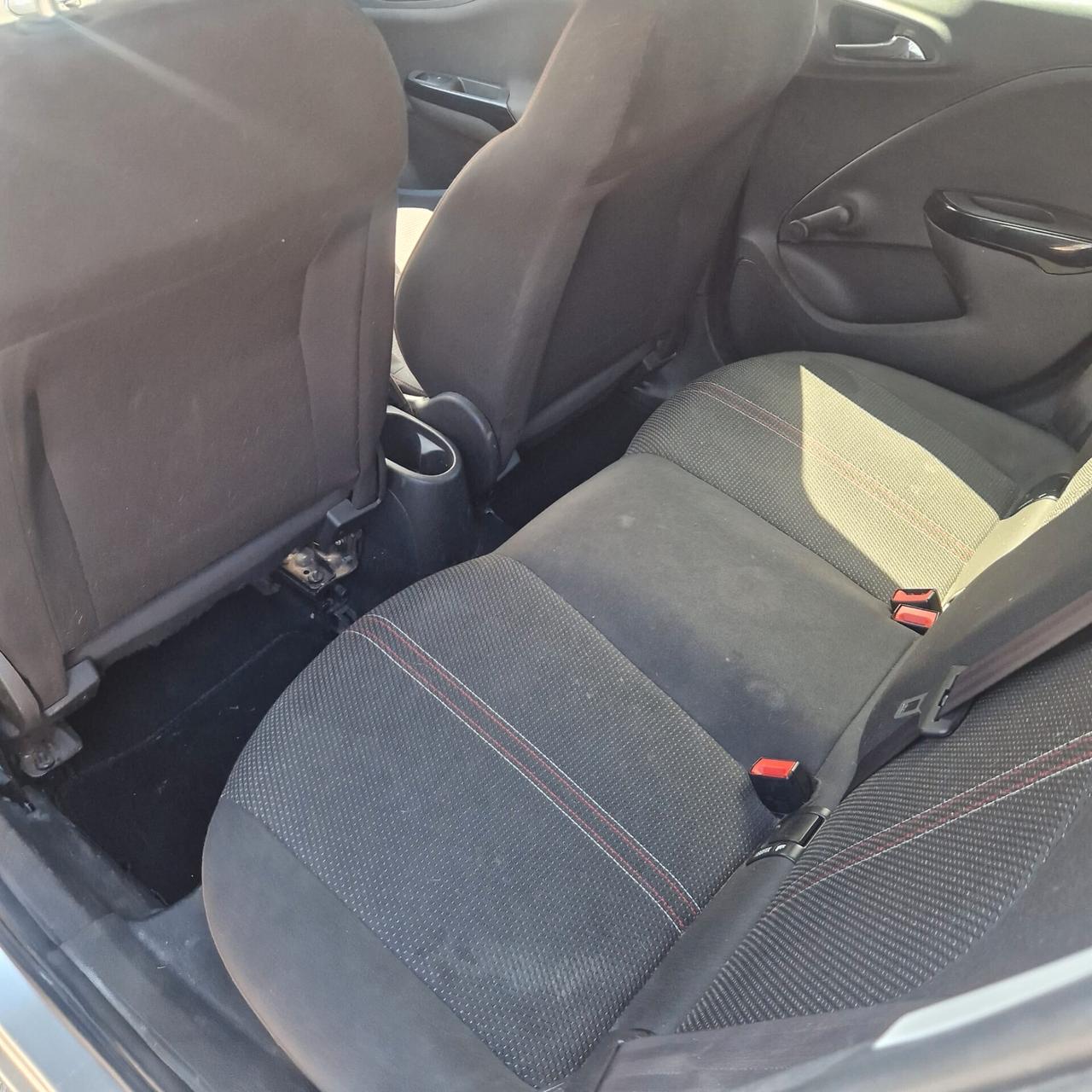 Opel Corsa 1.2 5 porte