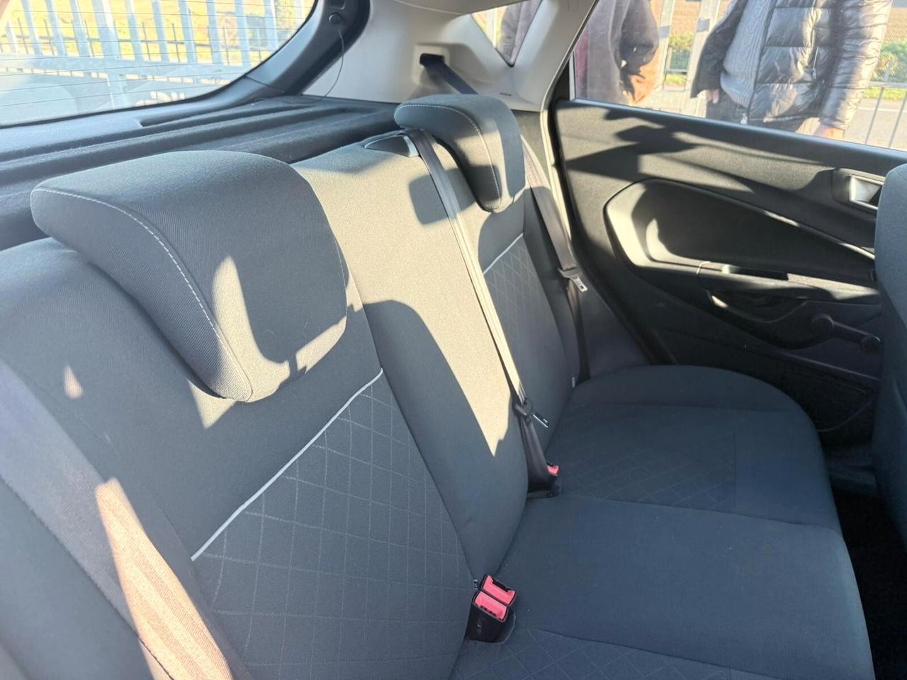 Ford Fiesta 1.2 BENZINA 2012 NEOP.