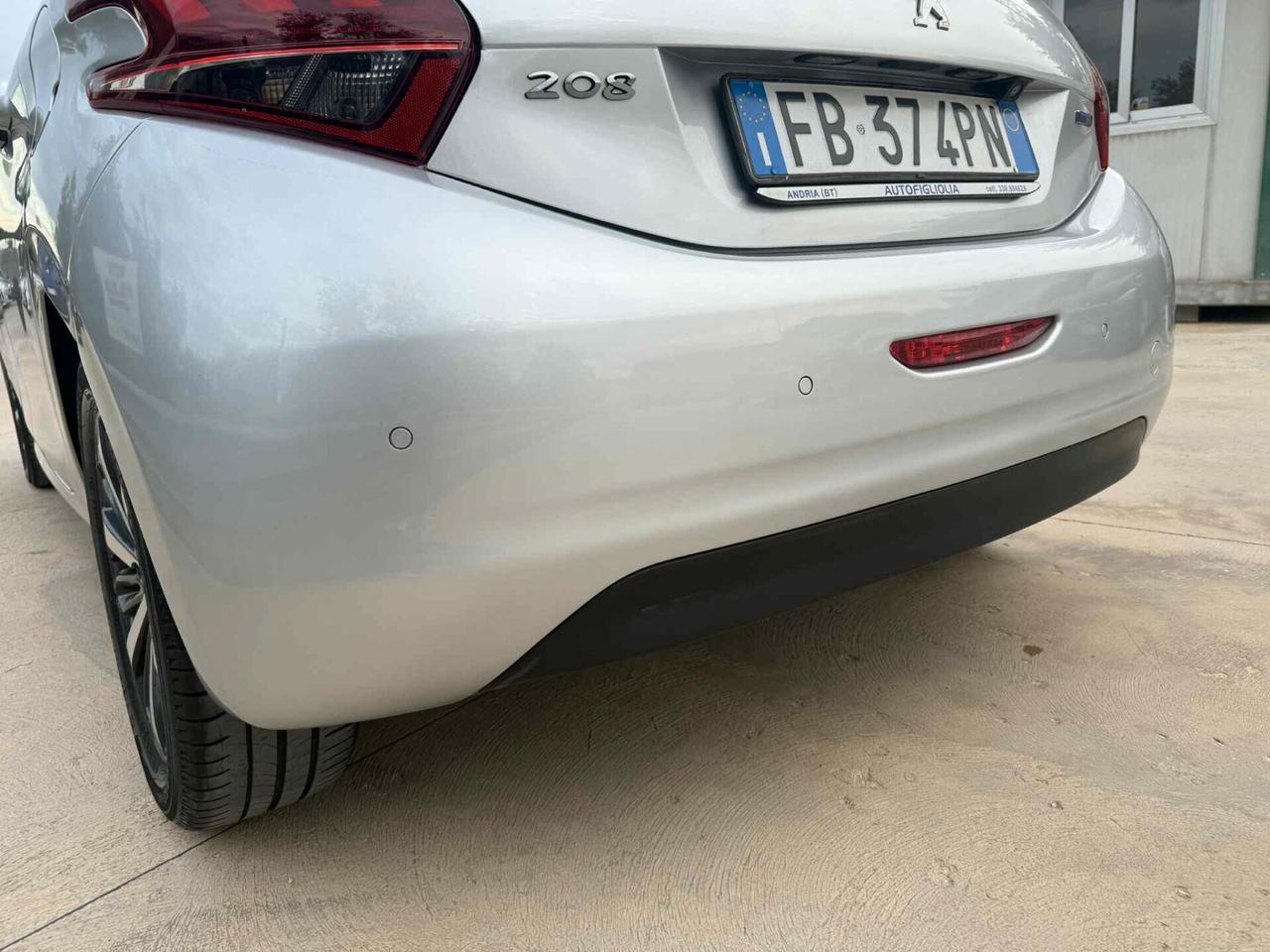 Peugeot 208 PureTech Allure 1.2 BENZINA 2015