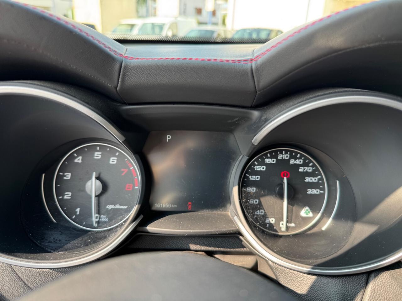Alfa Romeo Stelvio 2.9 Bi-Turbo V6 510 CV AT8 Quadrifoglio