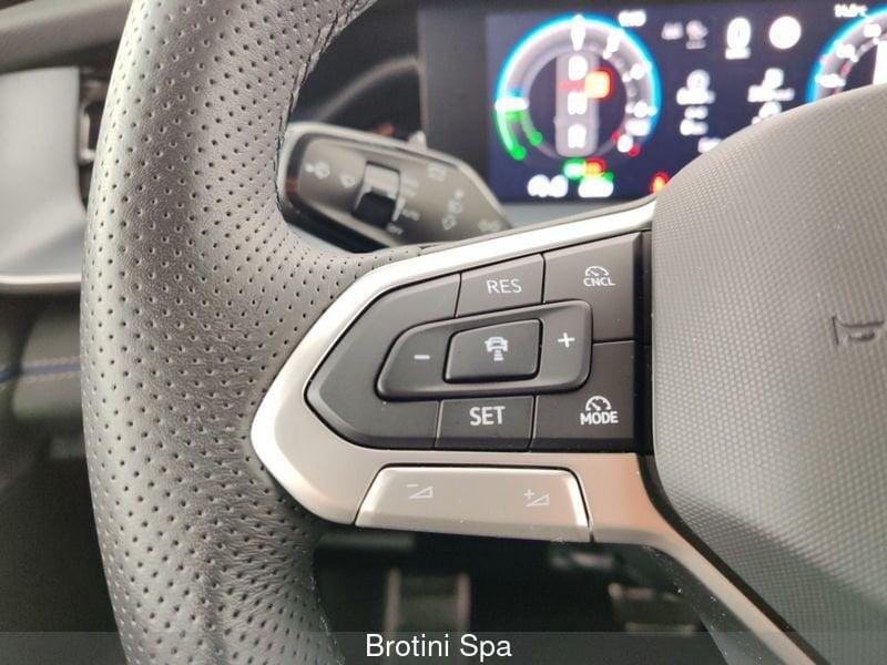 Volkswagen Tayron 1.5 TSI eHybrid DSG R-Line Plus