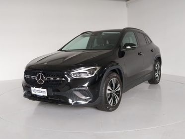 MERCEDES-BENZ GLA 220 d Automatic Sport Pack Night Distronic