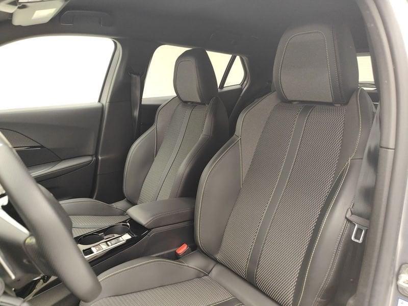Peugeot 2008 II 2023 1.2 hybrid GT 145cv e-dcs6