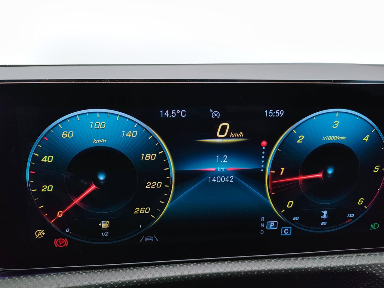 Mercedes-Benz Classe A - W177 2018 - A 180 d Sport Night edition auto