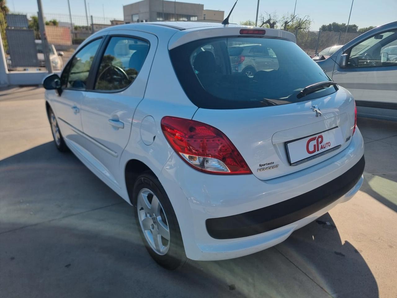 Peugeot 207 1.4 HDi 70CV 5p. Energie