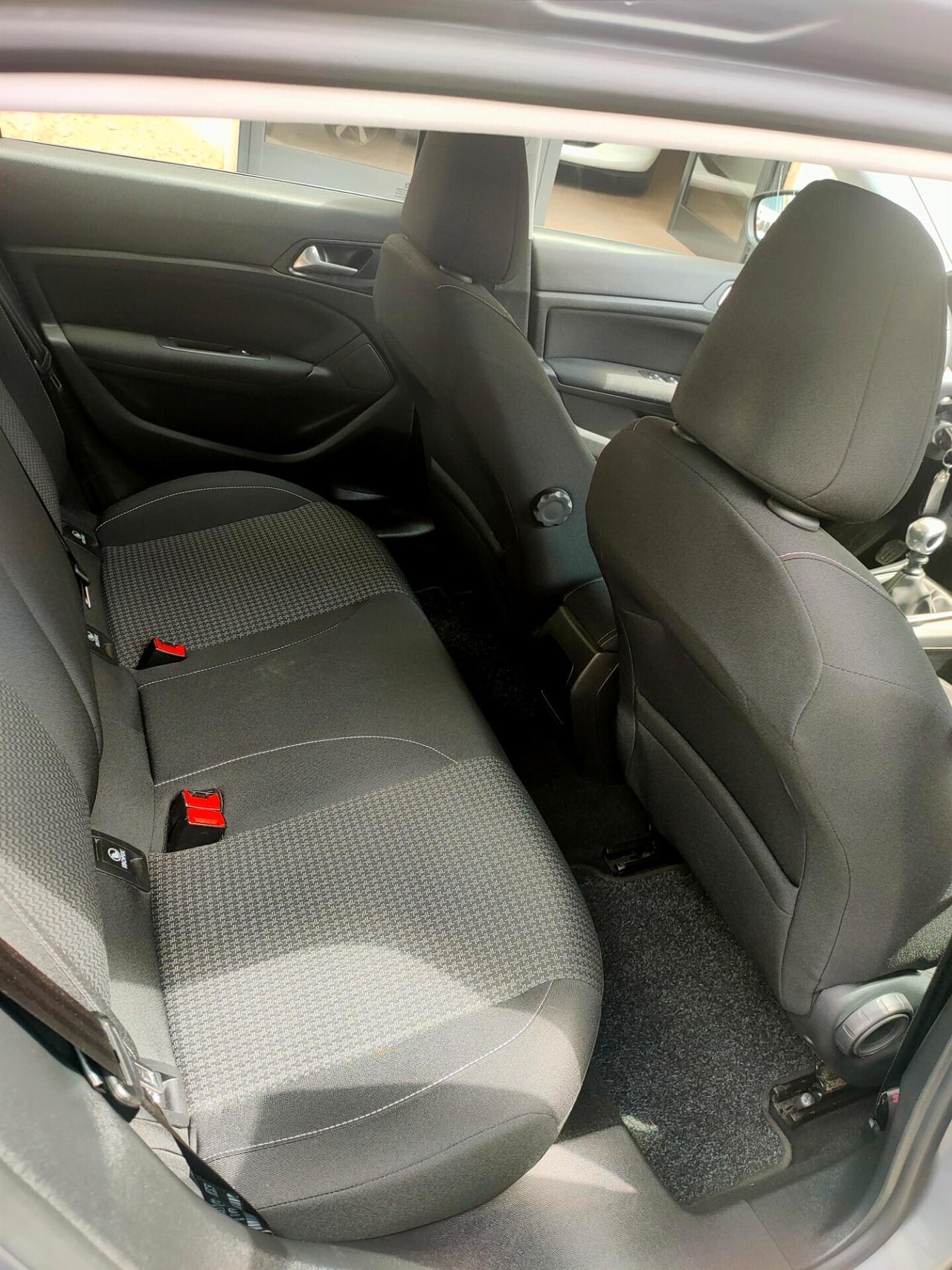 Peugeot 308 BlueHDi 130 S&S Allure