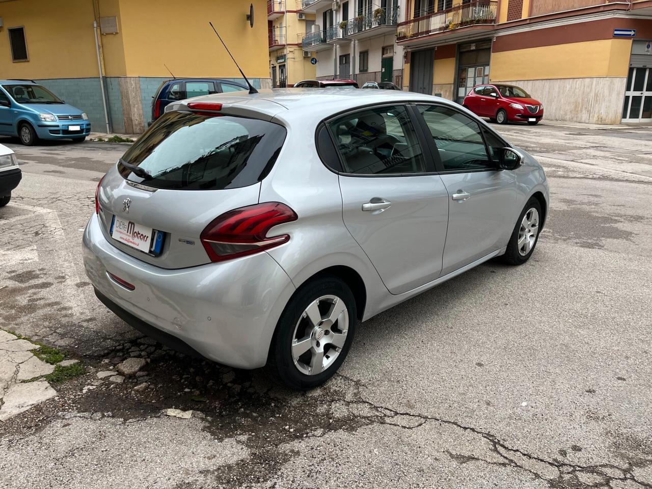 Peugeot 208 BlueHDi 75 5 porte Active