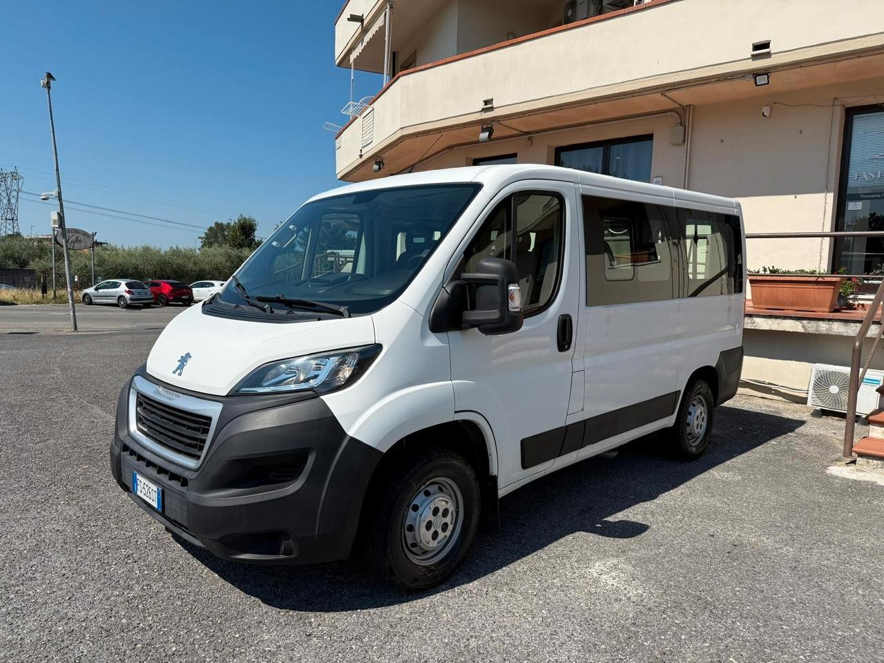 Peugeot Boxer 330 2.0 BlueHDi/110CV FAP PC-TN Combi Comfort