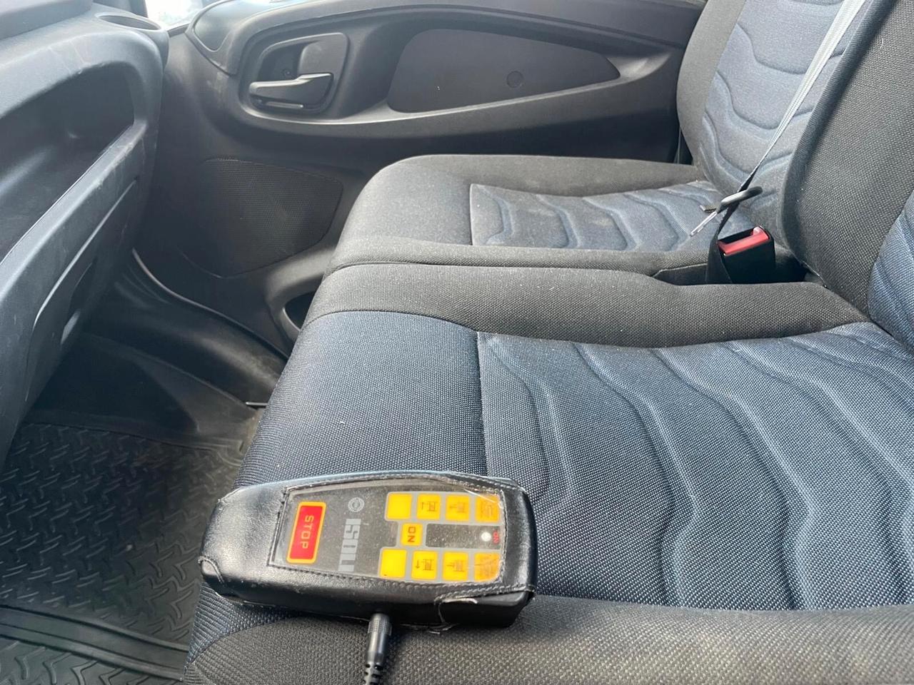 Iveco daily 35 c18 passo 3750 allestimento isoli