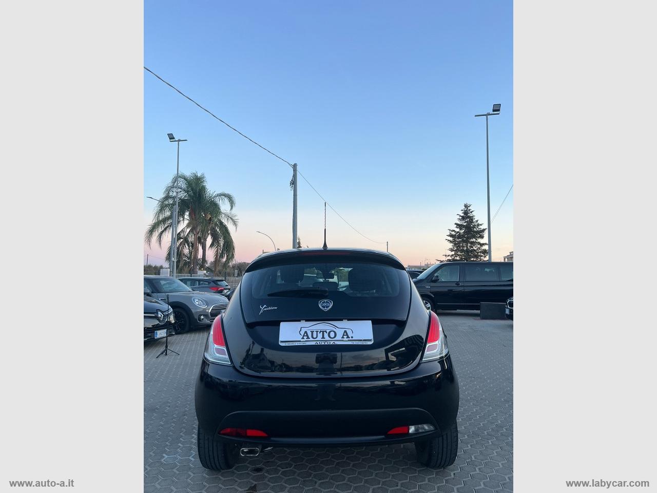 LANCIA Ypsilon 1.2 69 CV 5p. S&S Silver