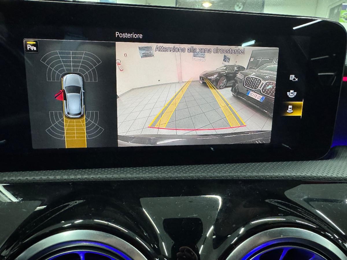 MERCEDES A 180 d Automatic Premium AMG TETTO/ LUCI/ BURMESTER/ MEMORIE