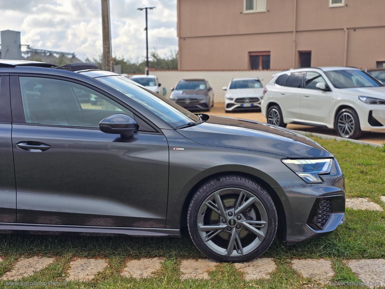 AUDI A3 Sedan 30 TDI S line TETTUCCIO