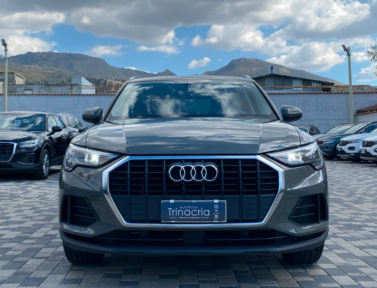 Audi Q3 Business 2.0 TDI 150CV s-tronic 35