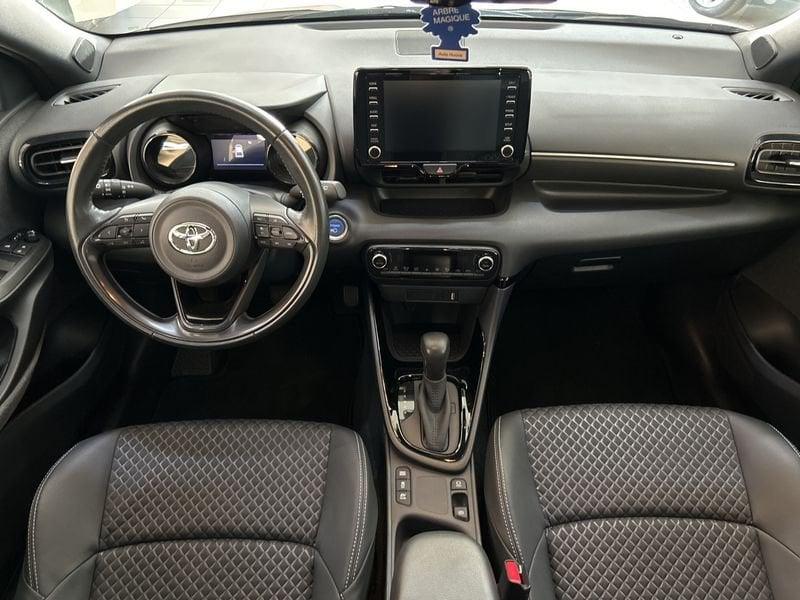 Toyota Yaris Hybrid Lounge MY22