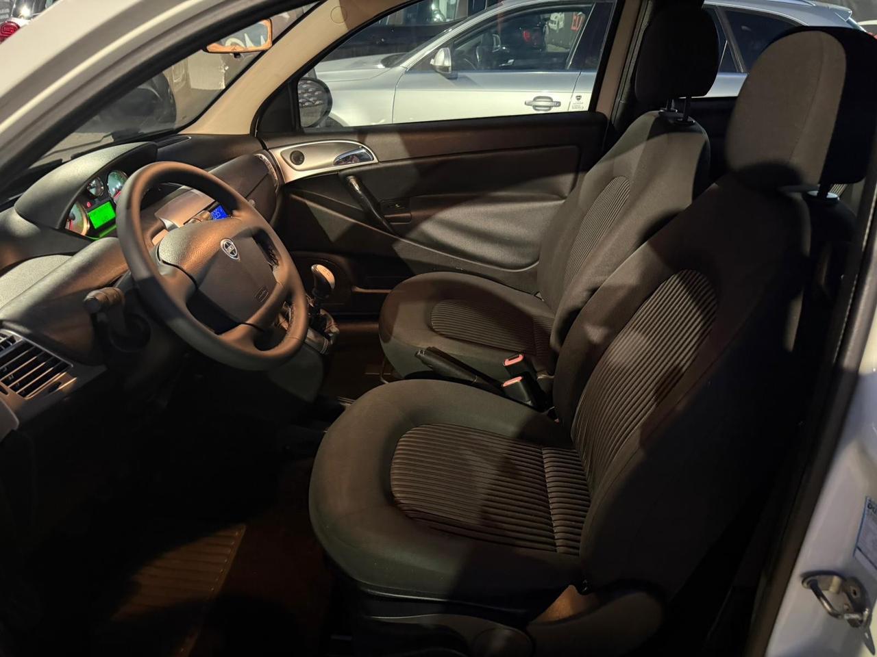 Lancia Ypsilon 1.2 Argento