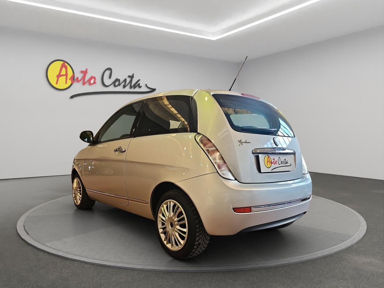 Lancia Ypsilon 1.2 69 CV Argento