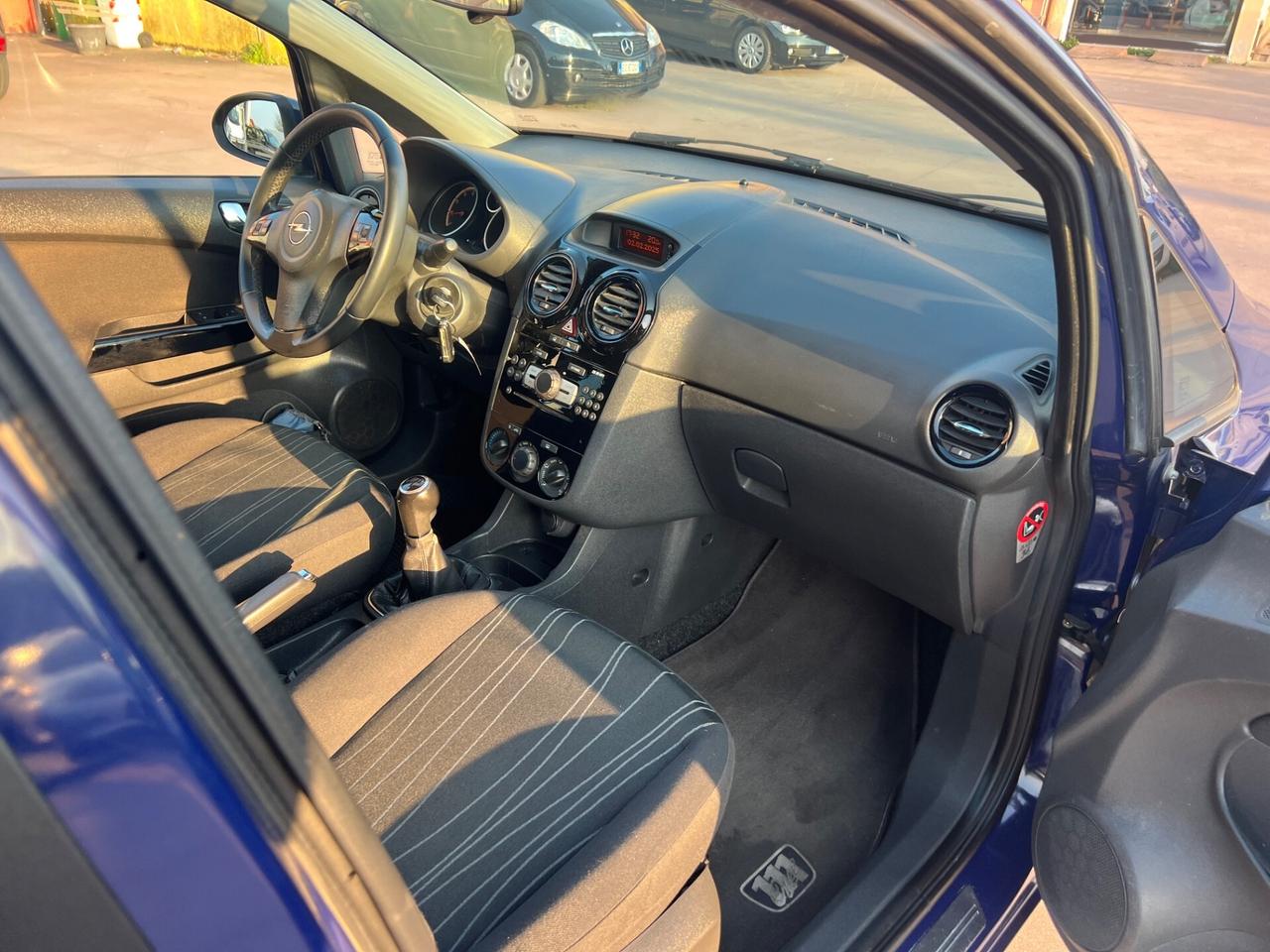 Opel Corsa 1.2 80CV 5 porte GPL-TECH Club