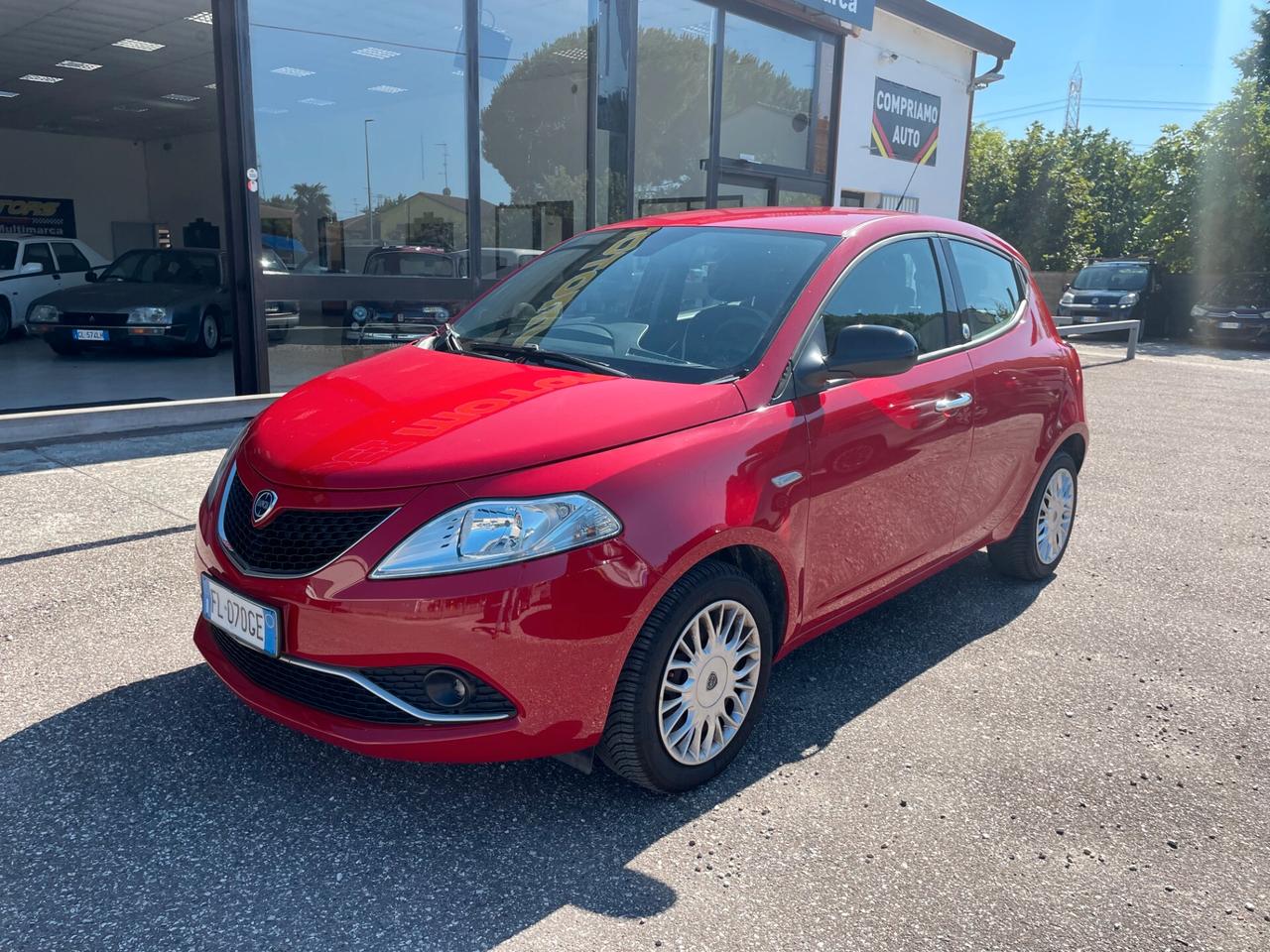 Lancia Ypsilon 1.2 69 CV 5 porte GPL Ecochic Silver X NEOPATENTATI