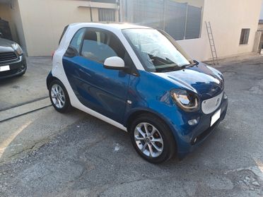 Smart ForTwo 70 1.0 Passion KM Certificati Mercedes