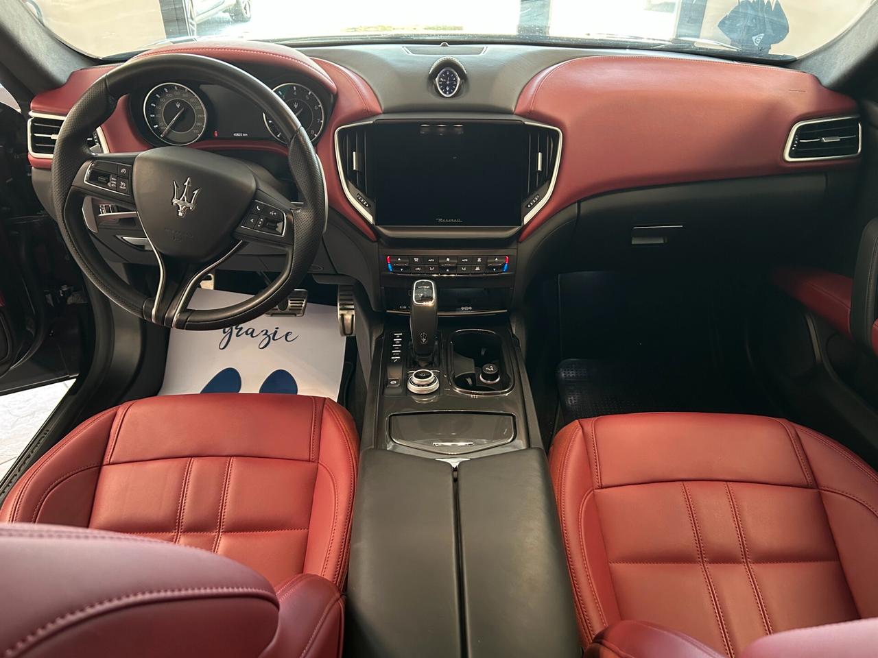 Maserati Ghibli V6 3.0 Modena 350CV