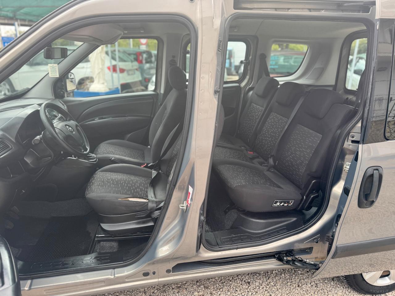 Opel Combo 1.6 CDTI 105CV 5 porte posti 1 prop. nord italia 2016