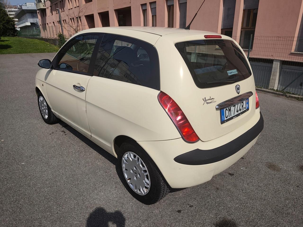Lancia Ypsilon 1.2 Benz neopatentati