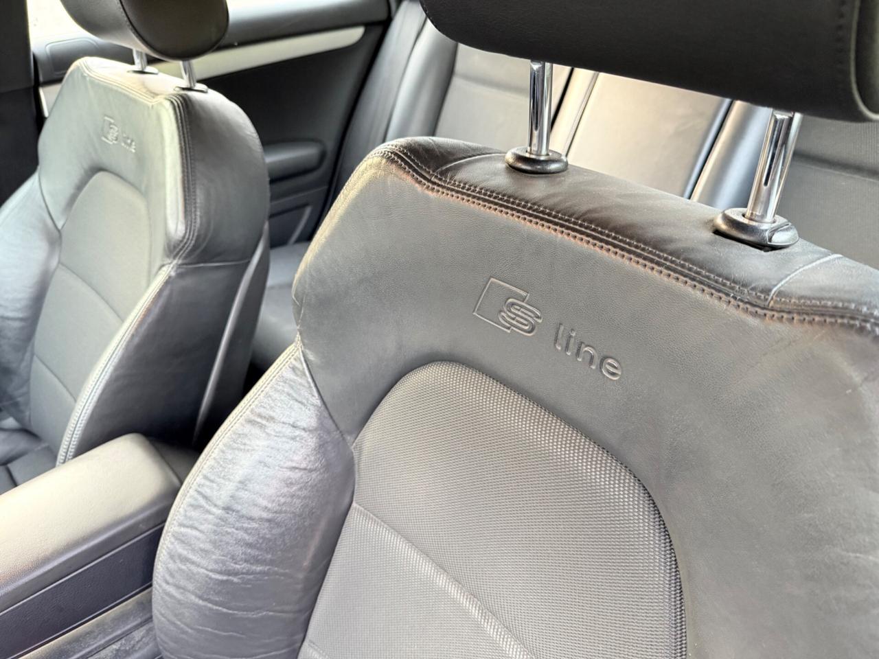 Audi A4 2.0 TDI S LINE