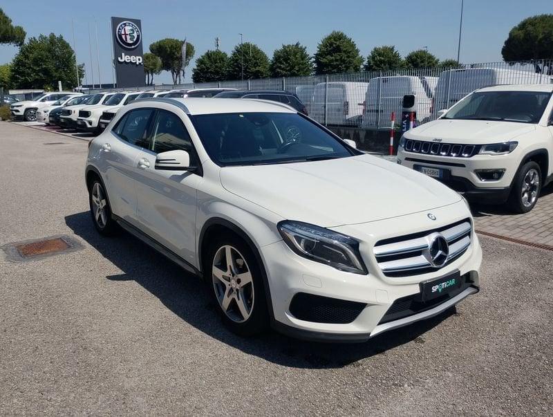 Mercedes-Benz GLA 200 CDI Premium