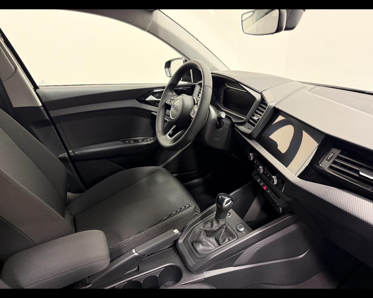 AUDI A1 ALLSTREET 30 TFSI S-TRONIC BUSINESS