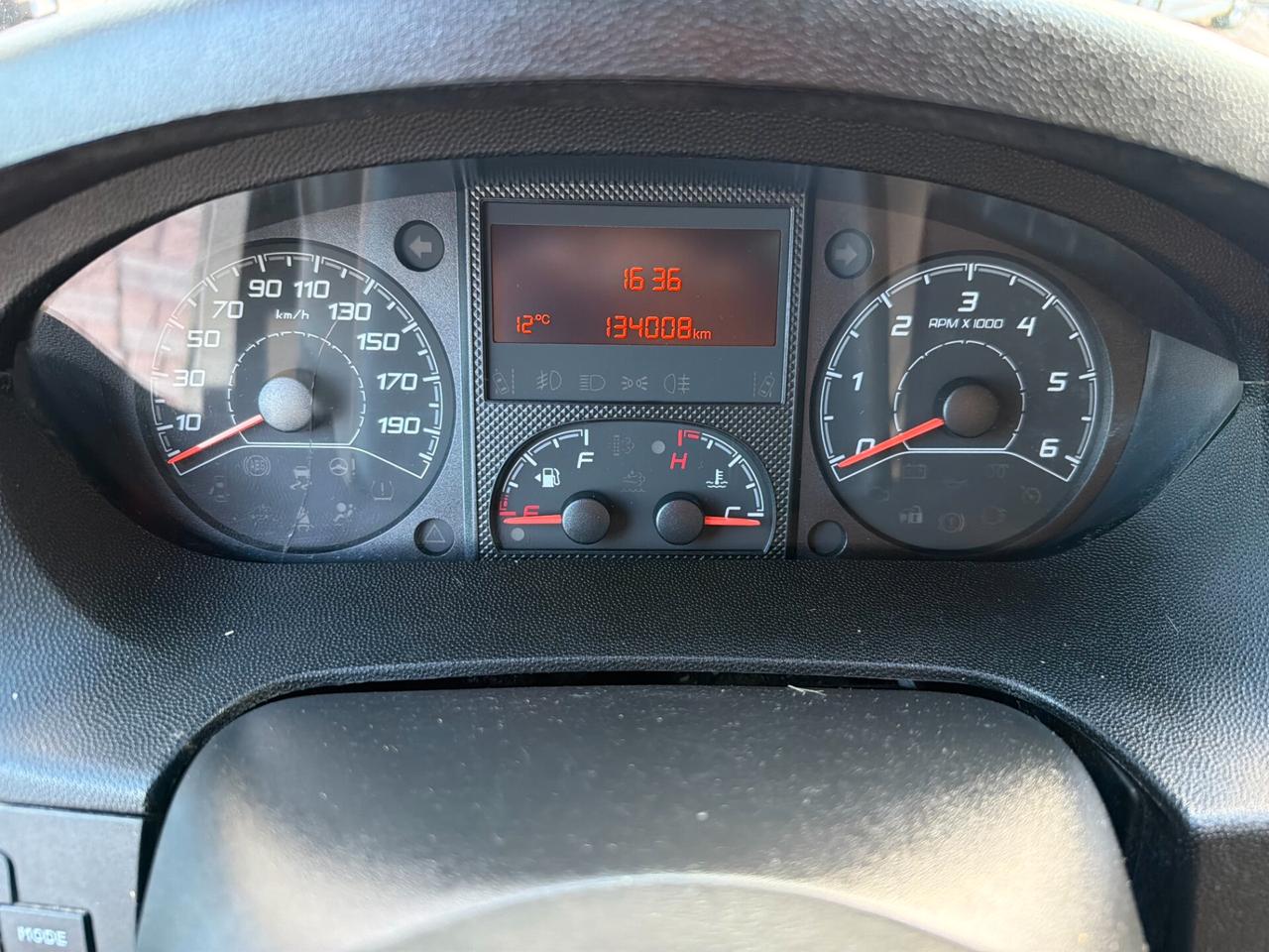 Peugeot Boxer 328 2.2 BlueHDi 120 S&S PC-TN Furgone