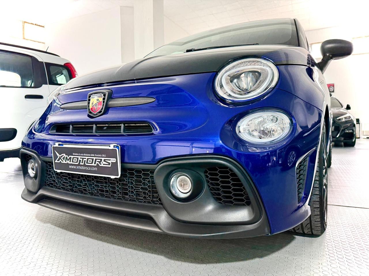 Abarth 595 1.4 Turbo T-Jet 165 CV Monster Energy Yamaha