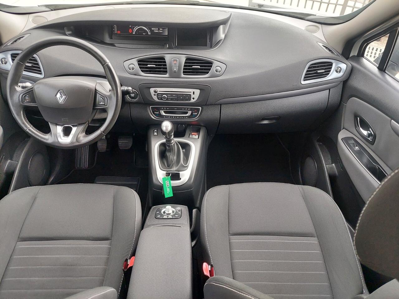 Renault Scenic XMod 1.5 dCi 110 CV Limited