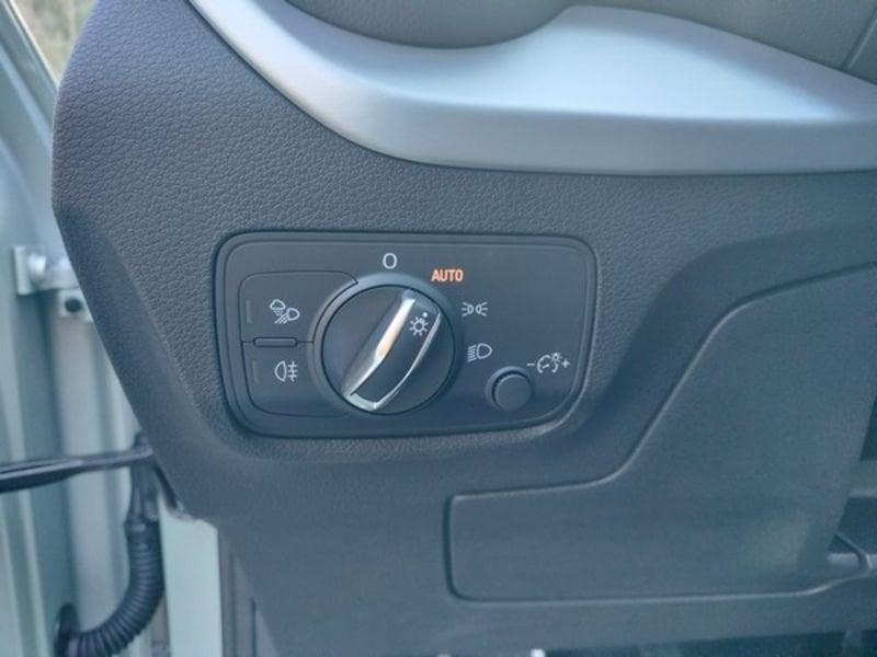 Audi Q2 2.0 30 TDI S LINE Interno ed esterno