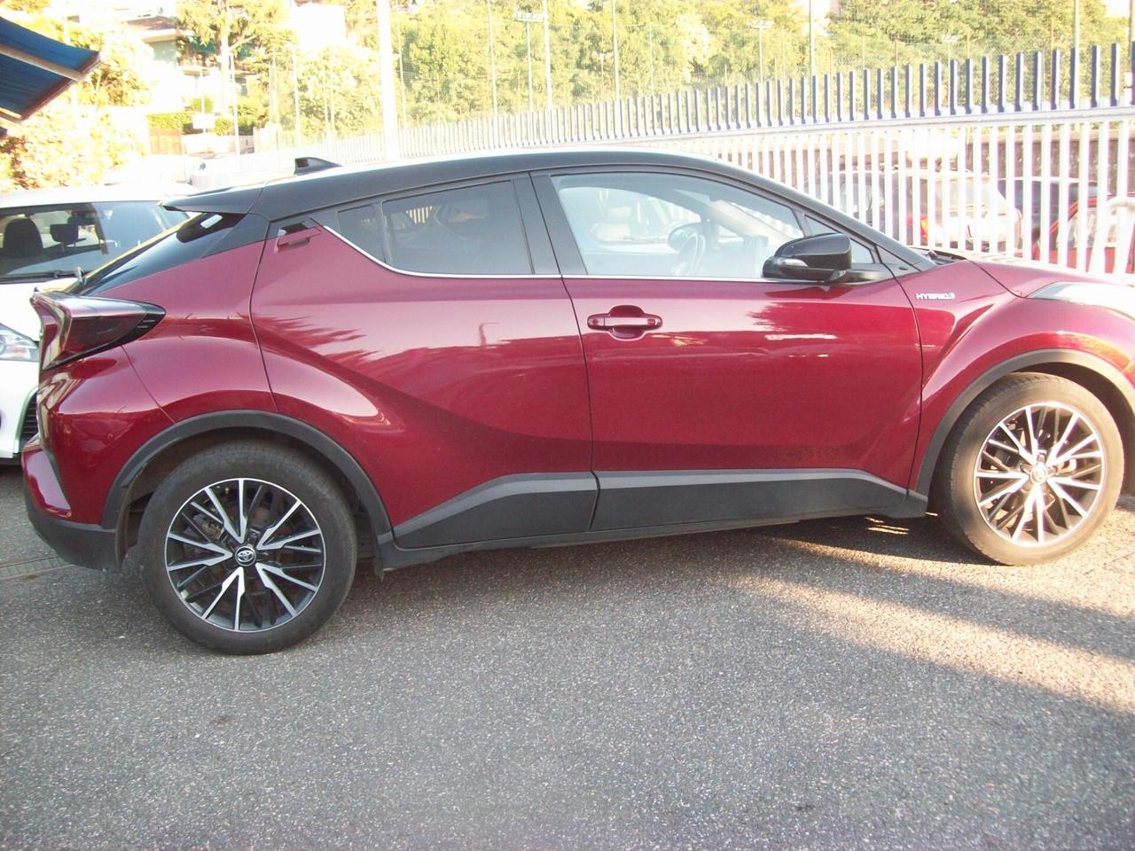 Toyota C-HR 1.8 Hybrid E-CVT Trend